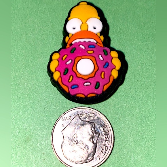 (10 for $15) The Simpsons Crocs Shoe Charms - Picture 1 of 1